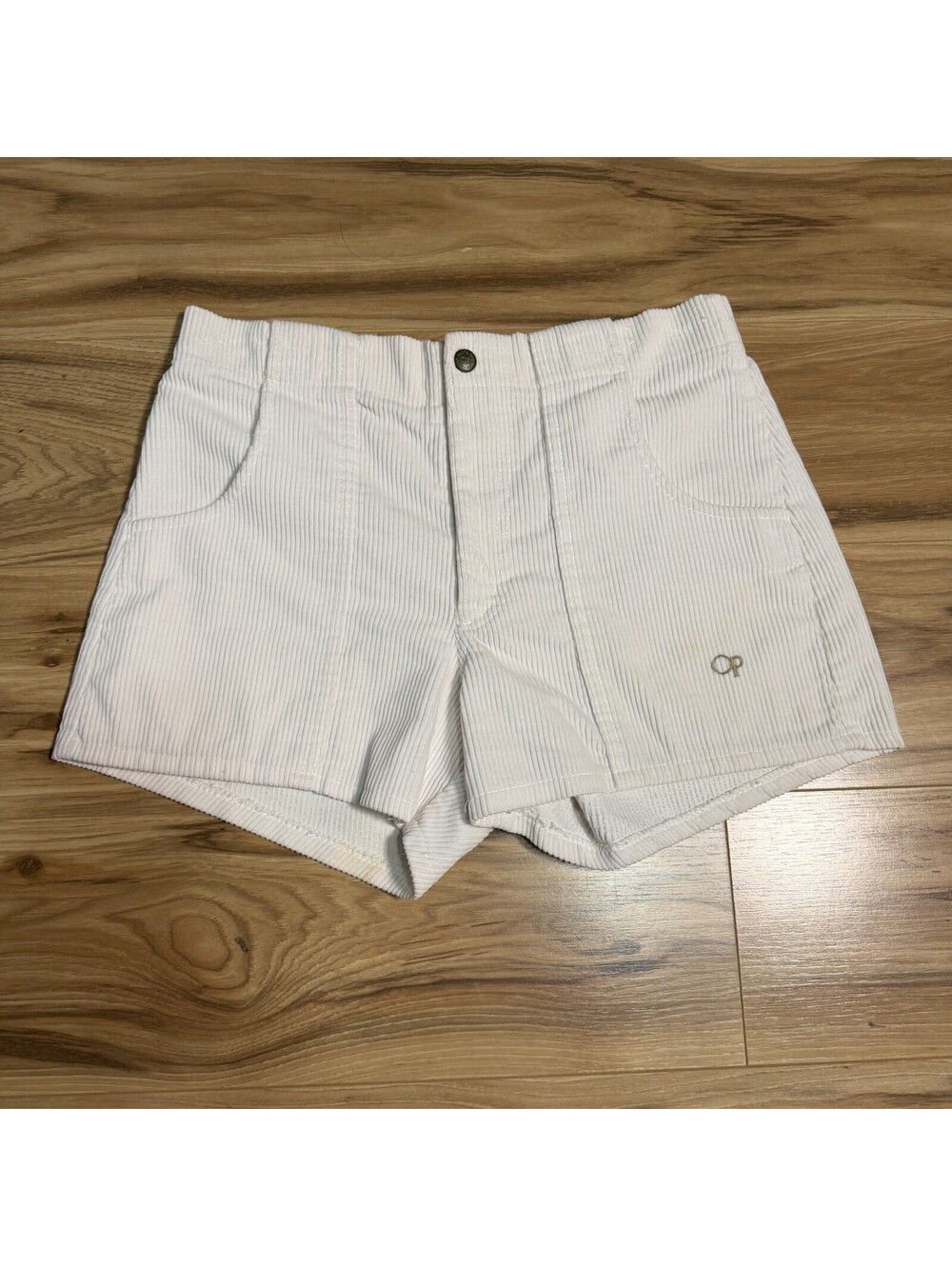 Vintage 1980-90s Op Ocean Pacific White Corduroy USA 30 Shorts